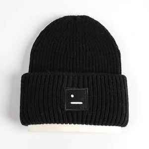 Smiley ansikte beanie designer män hatt motorhuven kvinnor stickad mössa vinter varm hatt godisfärgad stickad mössa hatt