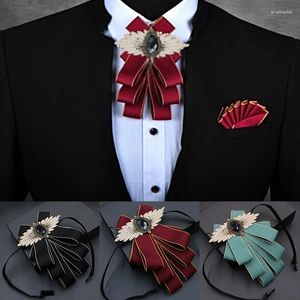 Bow Ties Men's Suit Tie Collar Flower Women's Dress Shirt Brudgum Grooms Värd Male Wedding Party Ceremony Cravats Tillbehör