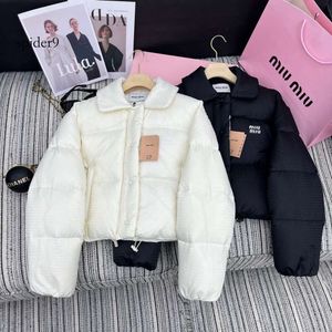 Miui Miui Puffer Jacket MM23 Autunno/Inverno Nuova lettera stampata Lettera addensata National Standard National 90 White Duck Pure Down Coat