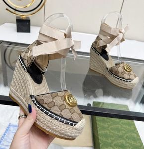 Designer Women Platform Matelasse Piattaforma di sandalo espadrile Fashi