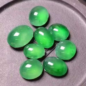 Price de atacado Jóias de pedra de alta qualidade 8 peças espécies geladas naturais jadeita verde pedra preciosa solta pedra preciosa