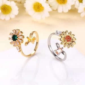 Adjustable sunflower rotating ring with diamond simple and versatile popular compression ring
