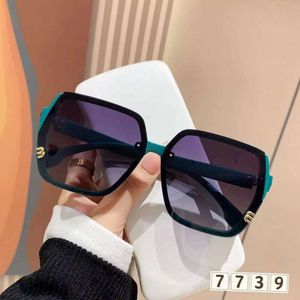 2024 New High Definition Polarized Light Fashion Trend Sunglasses Driving UV Protection Essential Live Broadcast Selection