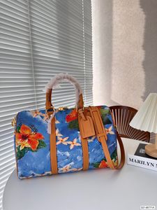 Lyxväskor Kvinnor Duffel Påsar Blue Graffiti Flower Holiday Handväskor Purses Keepall 40 45 50 Totes Shoulder Bags Bagage Airport Travel Påsar Mens Fitness Väskor Totes