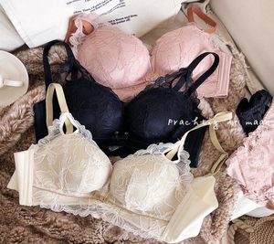 Bras Set Countryside giapponese Girls Girls Spesse Cup Intimates Push Up Bra Set Women Sexy Lace Side Side Raccolta biancheria intima regolabile GR6372303