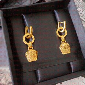 Fashion Designer Earrings V Letter Banshee Medusa Head 18K Gold Plated Womens VE10234k