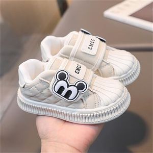 Cartoon Baby First Walkers Walkers Primavera Autumn Crianças Athletic Shoe Leather Criano meninos meninos tênis