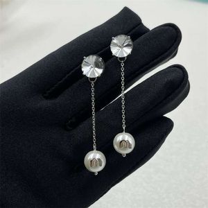 Miao Temperament Pearl Decoration Crystal come orecchini in metallo Orecchie da stile bellissimo