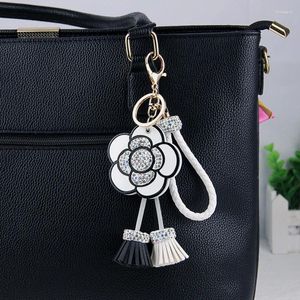 Keychains Mirror KeyChain Flower Mini Pocket 2 SIDE FOLBABLE COSMETIC MAKEUP NYCKEL HOLDER Kedjan Tassel Elegant Camellia Par