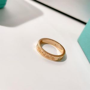 luxury designer couple ring with clear lettering fine workmanship full personality engagement jewelry box gold and silver gift295d