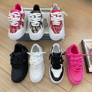 10A Designer Designer Sneakers Buty Kobiety Niski cielę skórzane trampki Wysokie swobodne buty Projektanści męskie Joggery Modne oddychanie płaskie trenerzy spacery retro sh sh