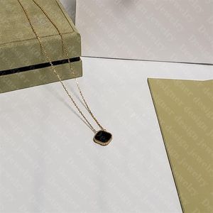 Luxury Classic 4 Four Leaf Clover Pendant Neckor Designer Chain 18K Gold Shell for Girl Wedding Mother 'Day Fashion Jewelr232y