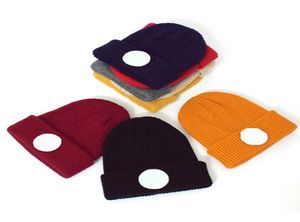 2021 Top uomo Beanie di lusso unisex cappello lavorato a maglia Gorros Bonnet CANADA cappelli lavorati a maglia classici berretti sportivi con teschio donna casual outdoor2208537