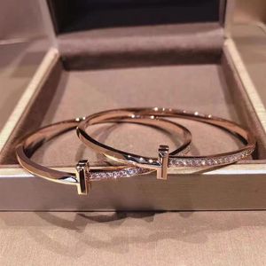 Bangles Bracelet t Family Narrow Version T1 Semi Diamond Sterling Silver Series Ring Plated 18k Gold Light Luxury Simple Rose247q