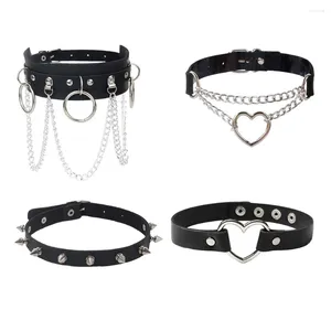 Collane a pendente da 4 pezzi Punk Choker Collace Chokers for Women Goth Spike Collar