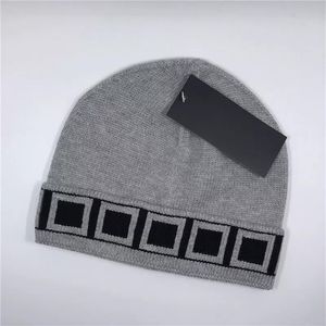 Uomo Designer Inverno Beanie Donna Berretto con teschio Cappello Berretto da sci Cappelli Snapback Maschera Uomo Cotone Unisex Cashmere patchwork Lettere Lusso Ou257k