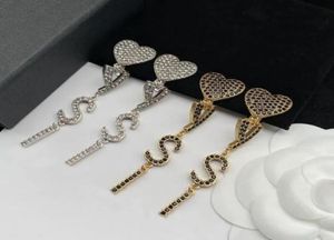 Модный бренд CZ с бриллиантами и буквами, висячие серьги, манжеты для ушей, классический дизайнер, серьги с кисточками, ювелирные изделия, женские вечерние, свадебные влюбленные gi1490731