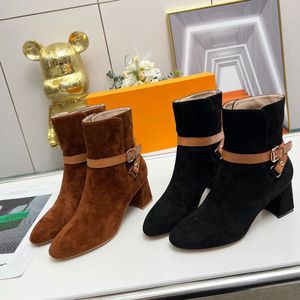 Buty kostki luksusowe designerskie buty na wysokich obcasach klasyczny klamra okrągła platforma na pięcie buty cowskin wysokie obcasowe moda vintage aksamitne krótkie but najnowszy styl