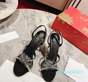 2023 Diamond Women Feminino Feminino Versátil Sapatos de Banquetes Boutique Belt Box Factory Shoes