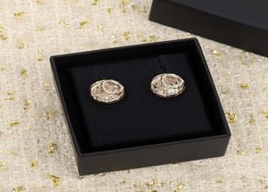 Высококачественная серьга-гвоздик круглой формы с блестящими бриллиантами из 18-каратного золота для женщин, подарок на помолвку с печатью на коробке PS325154264