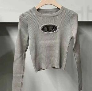 2024デザイナーデイゼルホローアウトメタルラベル女性の新しいスリミングとスリミングホットガールズの衣装のためのニットノースリーブベストDiselL6