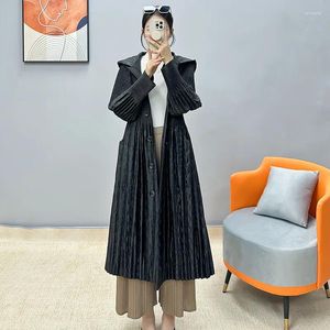 Женские траншеи Coats Miyake Original Whrodbreaker Женщина 2023 Осенья. Слушная простая высококачественная сотня сотни с кардиганом средней длины с капюшоном средней длины