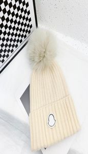 Tasarımcı Kış Örme Beanie Tavşan Saç Şapkası Kadınlar039s Kalın Örtü Kalın Sıcak Fox Peluş Top Kadınlar039S Beanie Hat 5 Colo7287898