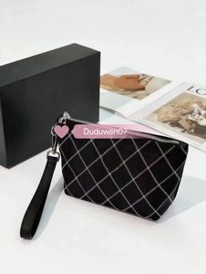 Väskor förvaringspåsar 23x14x8cm Fashion Pouch Beauty Cosmetics C Hardware Organizer Present Box Packing Makeupvip
