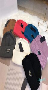 Moda Kış Şapkası Beanies Men039s ve Women039s Kar Seyahat Sıcak Örme Yün Şapkalar Yüksek Kalite 7 Renk Good5135766