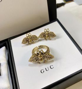 Ny studörhänge för kvinnor designer smycken mässing biet ring modeörhängen exklusiva smycken1667609