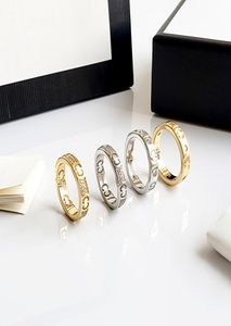 NYA DESIGN BAND RINGS MEN Kvinnor Par Ringstjärna Letters Rings Classic Luxury Designer Jewelry7916013