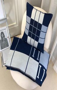 Luxury scarf soft cotton throw pillow leisure sofa cushion brand wool knit blanket 130170cm9681279