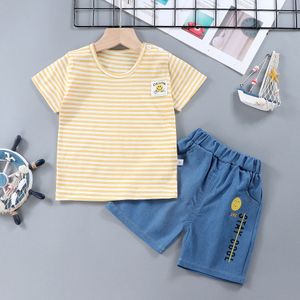 赤ちゃんの子供たちは幼児の男の子の女の子の服セット服をセット夏のTシャツショーツトラックスーツユーススポーツスーツ1-5年Q8ZO＃