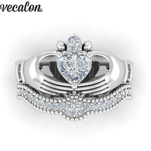 Bröllopsringar Vecalon Luxury Lovers Claddagh Ring 1CT 5A Zircon Cz White Gold Filled Engagement Band Set for Women Men282J