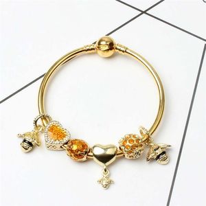 Nowe bransoletki modowe dla europejskich uroków Miłość Heart Beads Queen Bee Wiselant Banser for Christmas Gift DIY Jewelry 255m