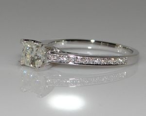 18k ouro branco princesa anel de diamante fourclaw quadrado anel de diamante modelos femininos casamento simples anel varejo whole3327708