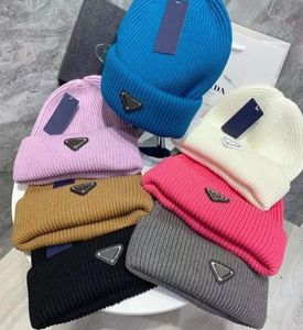 Zimowa wełniana czapka czapka ciepła dzianina czapka czapka trójkąt logo Krótki czapkę czapki Fisherman Beanie dla mężczyzn i kobiet8240360