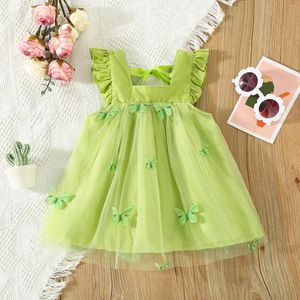 Flickaklänningar Sweet Beauty Children's Dress 2024 Summer Solid Color 3D Butterfly Brodery Mesh Flying Sleeves Trim 0-3 Year