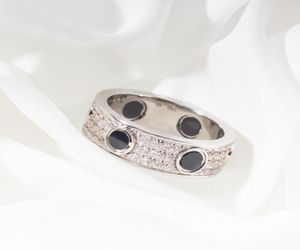 Czyste 925 srebrna biżuteria dla kobiet pierścienie zamka luksusowa marka Party Wedding Top Fine Projekt zaręczynowy Full Diamond L1484971