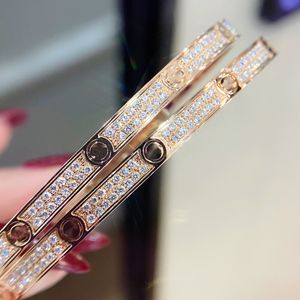 Luksusowa projektant bransoletki Rose Gold Cienka bransoletka z diamentami dla kobiet Top V-Gold 18K Srebrna bransoletka Otwarta Biżuteria ślubna z pudełkiem