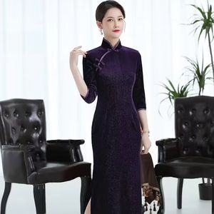 2023 Yeni Etnik Giyim Kadınlar Büyük Boyu Cheongsam İnce Geliştirilmiş Velvet Elbise Üst düzey Vintage Qipao Kadın Geleneksel Uzun Elbiseler Çince