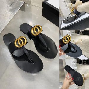 Tasarımcı Slides Terlik Sıradan Ayakkabı Ünlüleri Aynı Stil Wetsuit patik Moda Trendi Model Slayt Sandal