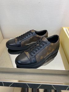 2024 nuove scarpe formali in pelle da uomo, pavimento con lacci per la guida nel tempo libero, suola antiscivolo e resistente all'usura