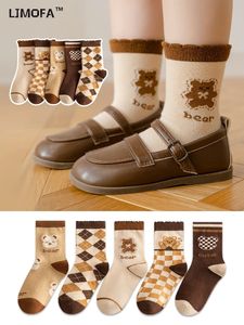 LJMOFA 5 par zimowych jesiennych w krat pod paski Socks Socks Cute Cartoon Bear Socks for Kids Baby Retro Board Sock C159 231225