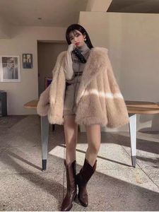 Män New Women's Fashion Warm Coat Women Elegant Turndown Collar Long Sleeve Outwear Short Female Autumn Winter Casual High Street Coats 922