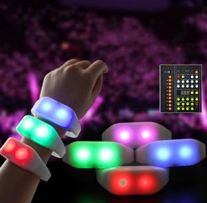 15 Farbfernbedienungssteuerung LED Silikonarmbänder Armbandfarbe mit 41Keys 400 Meter Fernbedienung Luminous Armbänder für Clubs Konzerte Prom SN5333