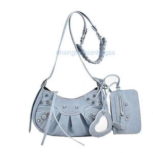 Le Cagole New underarm for women pleated crescent single rivet locomotive Designer Handbag Online sale