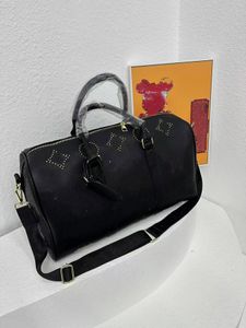 Duffel Çantalar Büyük Seyahat Çantası Bagaj Tote Çanta Kadın Omuz Çantası 45 Keepall Sport Tote Kabartmalı Deri Lüks Çanta Açık Duffle Hafta Sonu Çanta Erkekler