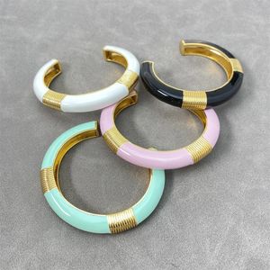 French Vintage Enamel Open Bracelets Bangles for Women Ms Light Luxury Exquisite Wide Edge Chunky Metal Jewelry Party Gifts 231225