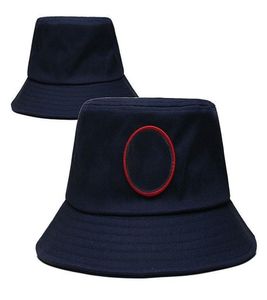 Womens Canada Bucket Hat Designer Cap Hatserman Hats Mens Dughets Caps Fashion Wide Brim Casquett